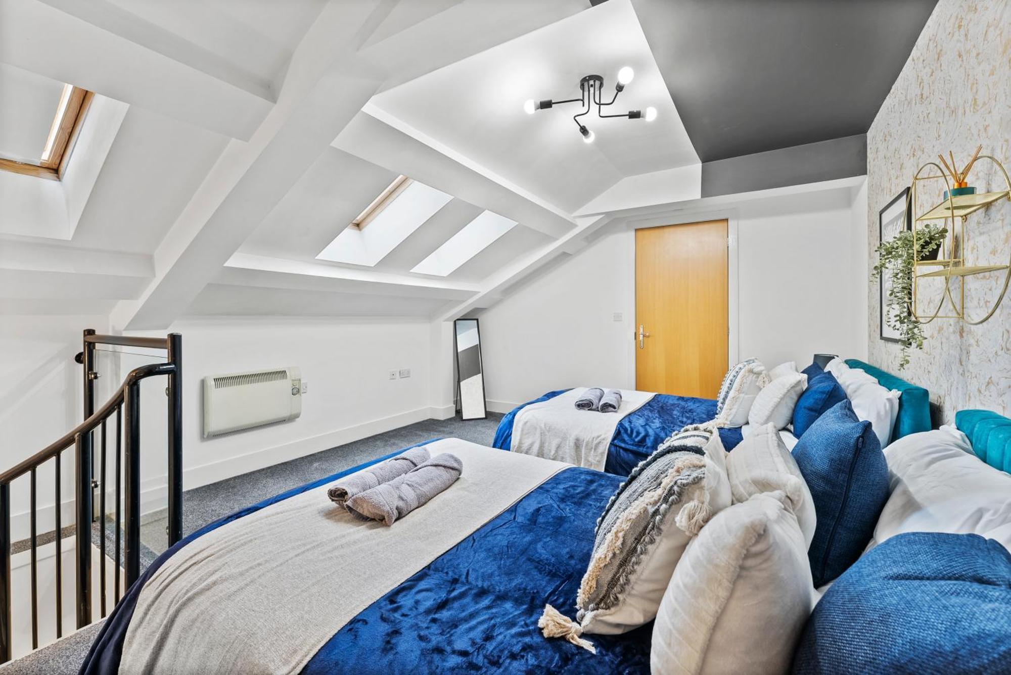 30 Percent Off! Lovely Yorkshire Duplex - Sleeps 6 - Netflix Dewsbury Extérieur photo